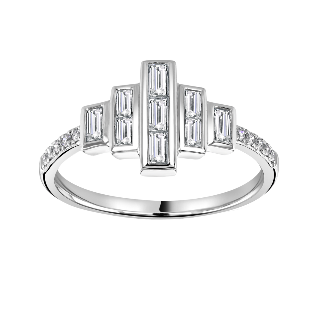 18ct WHITE GOLD DIAMOND ENGAGEMENT/DRESS RING